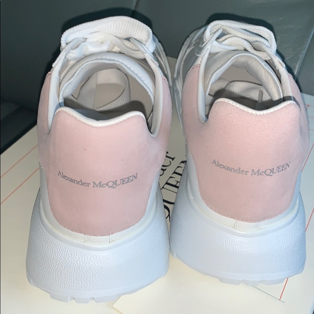 Alexander McQueen  Oversized Sneakers - Picture 5 of 10